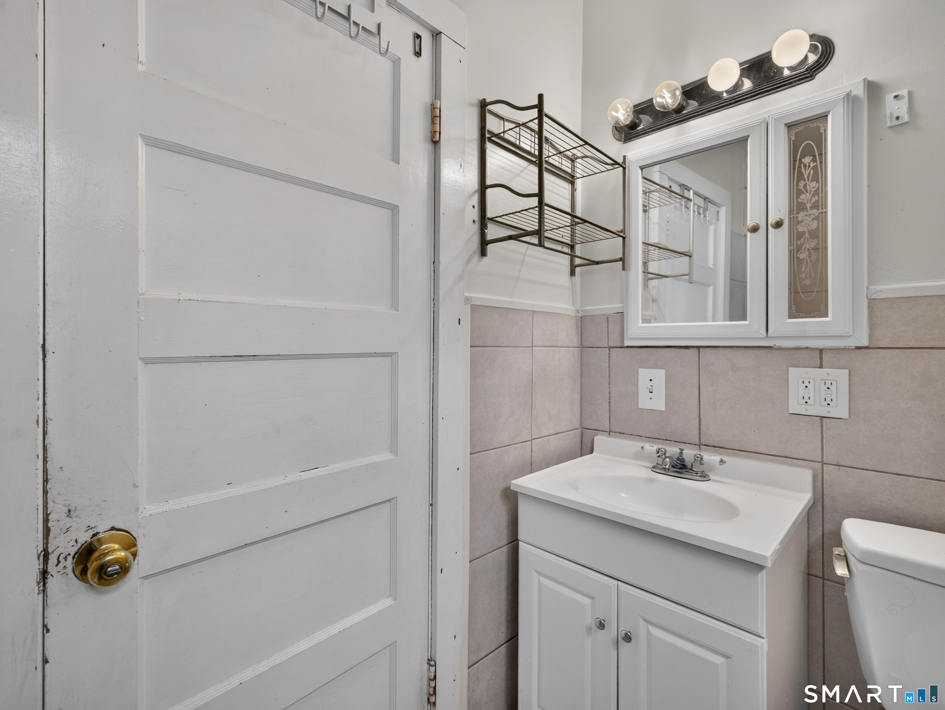 7 Fitzgerald Avenue Waterford CT 06385