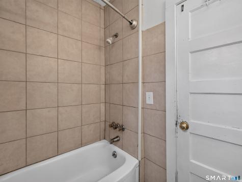 7 Fitzgerald Avenue Waterford CT 06385