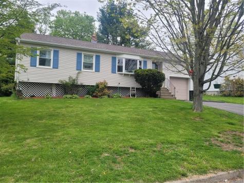 40 Bear Paw Road Naugatuck CT 06770