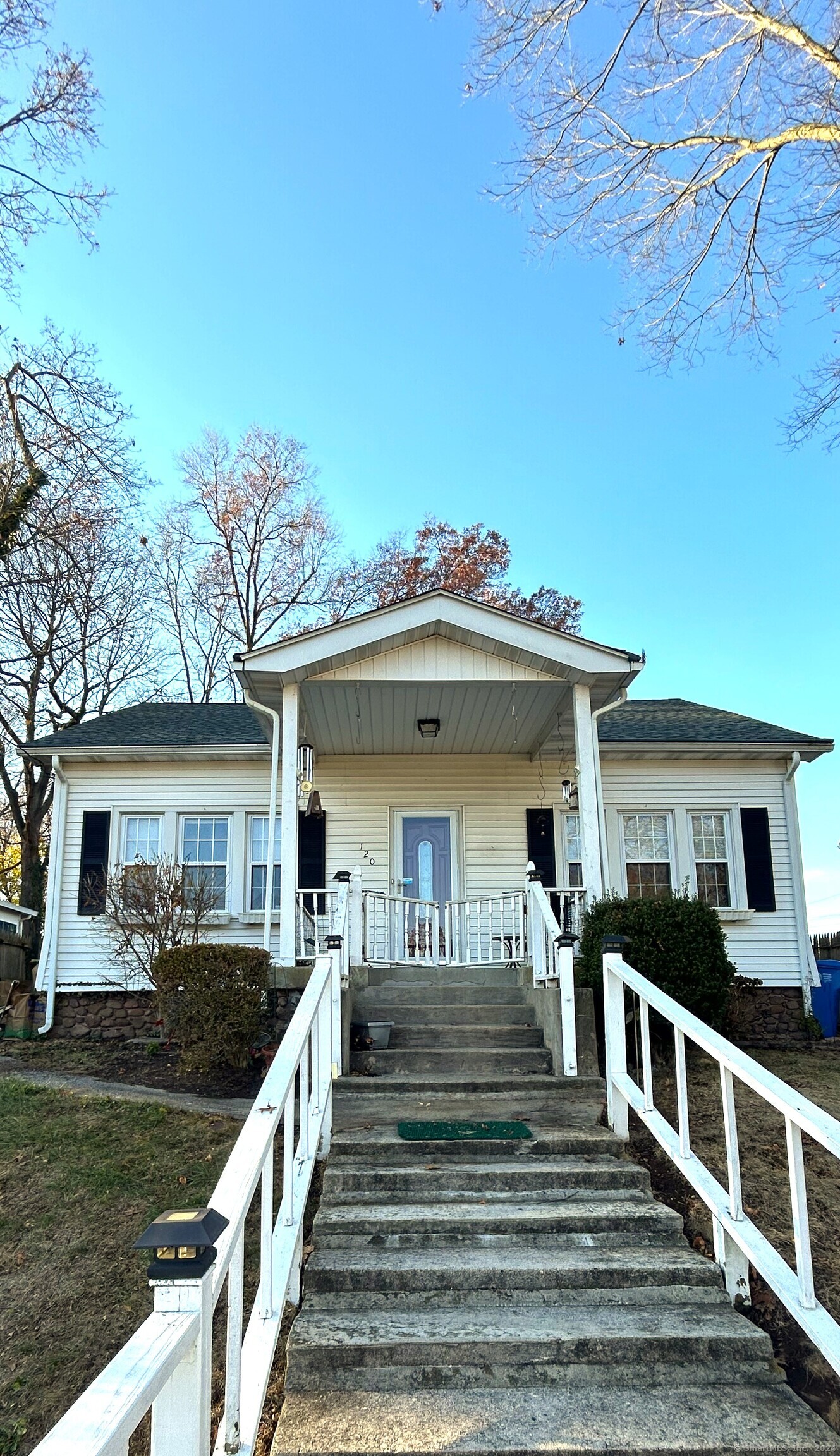 120 Lakeview Avenue Hamden CT 06514