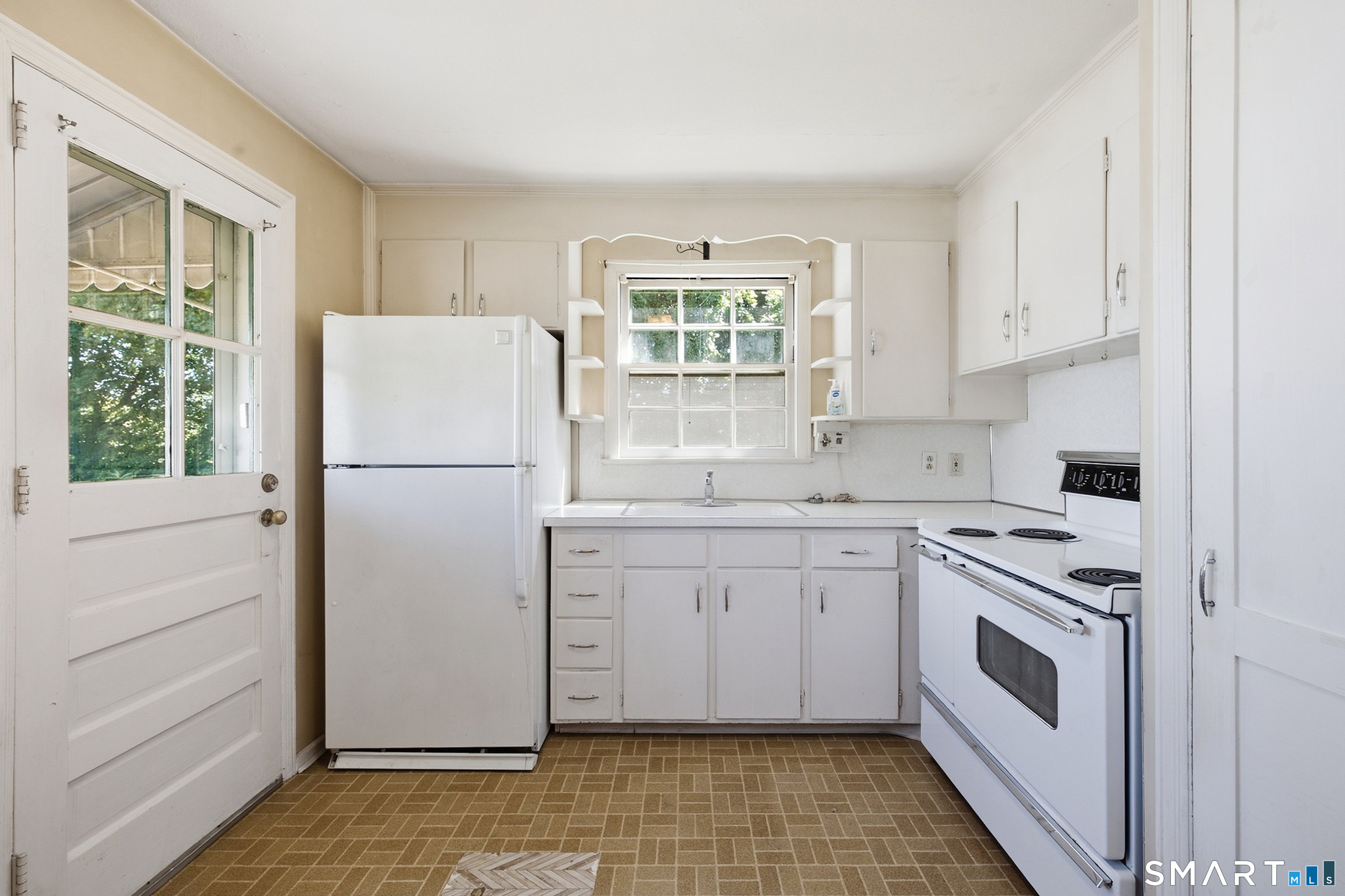 15 Chamberlin Drive West Hartford CT 06107