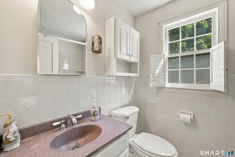 15 Chamberlin Drive West Hartford CT 06107