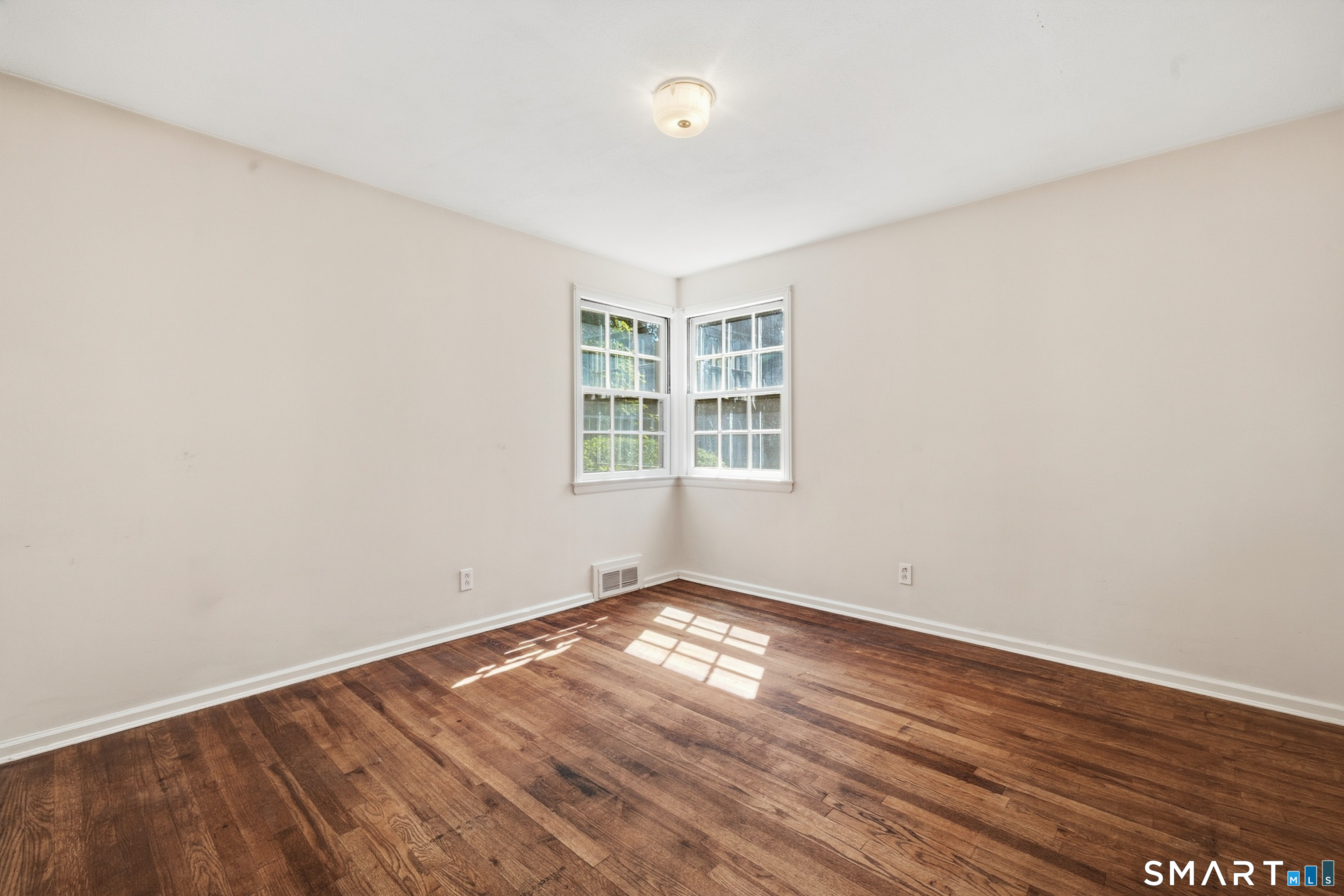 15 Chamberlin Drive West Hartford CT 06107