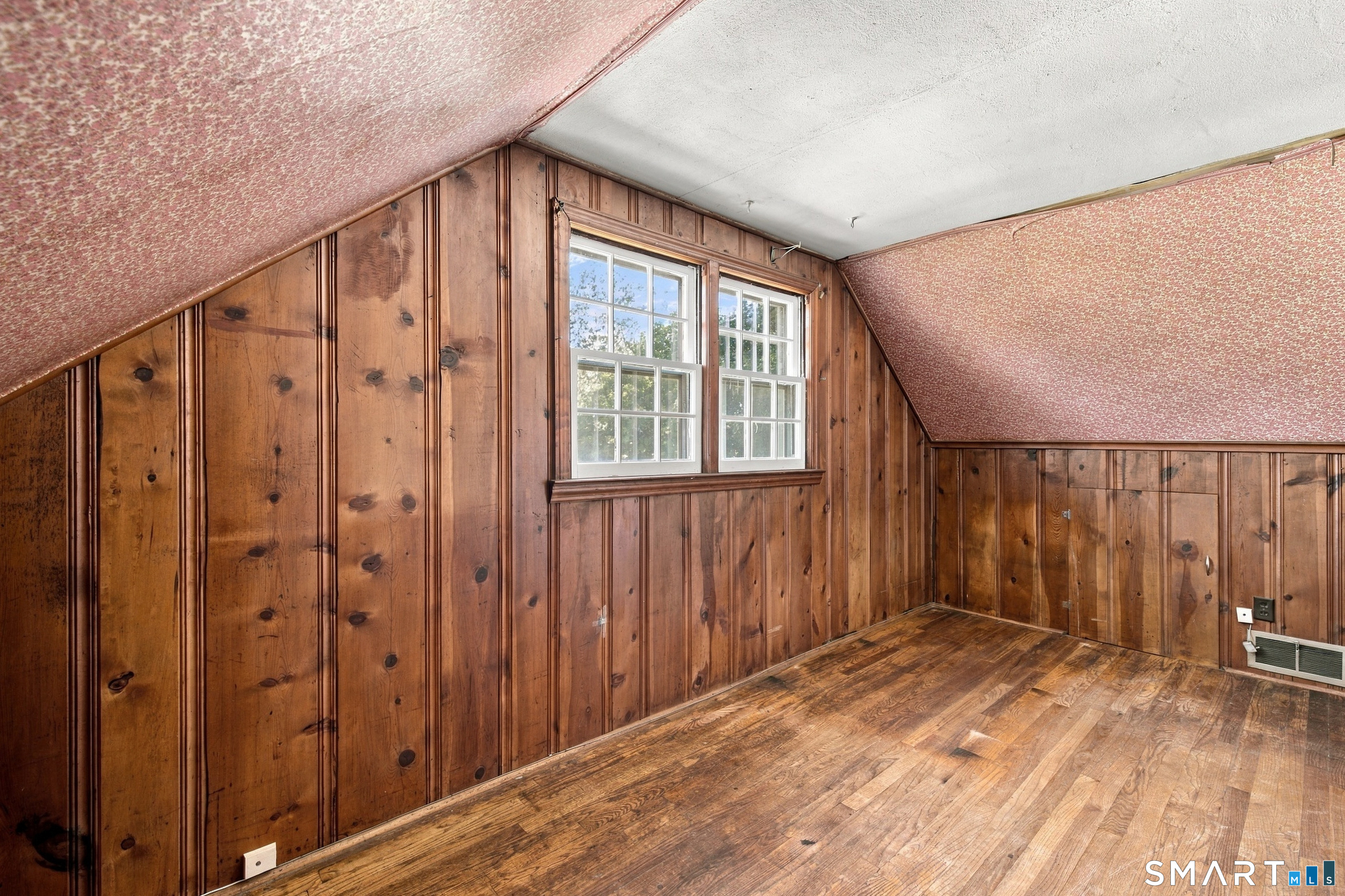15 Chamberlin Drive West Hartford CT 06107