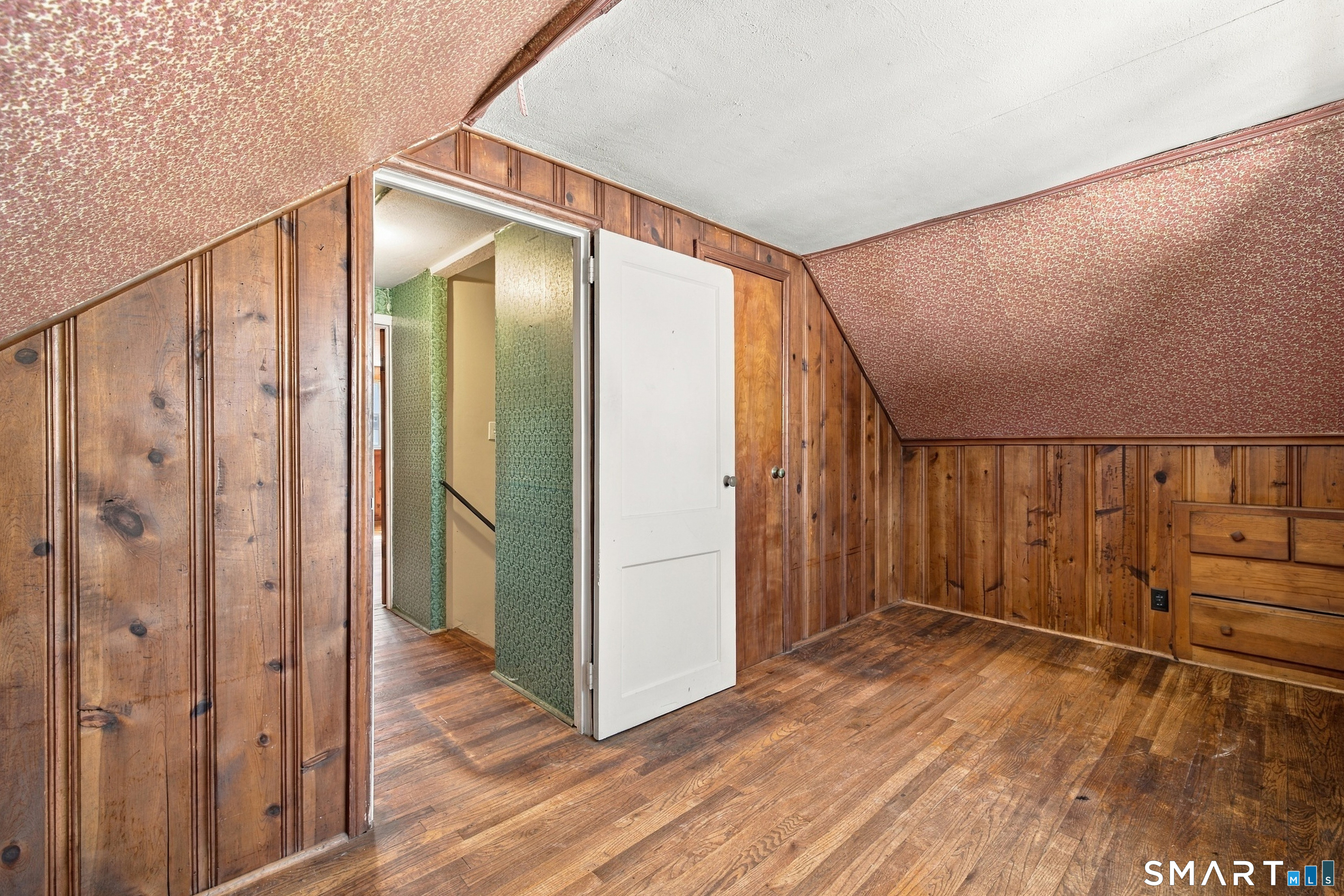 15 Chamberlin Drive West Hartford CT 06107