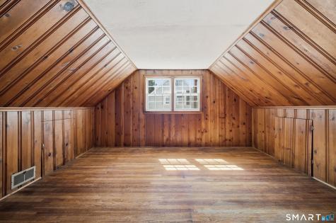 15 Chamberlin Drive West Hartford CT 06107