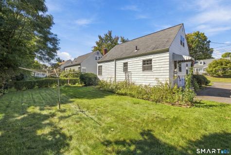 15 Chamberlin Drive West Hartford CT 06107