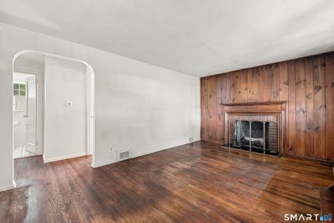 15 Chamberlin Drive West Hartford CT 06107