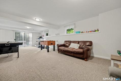 35 South Benson Commons Fairfield CT 06824