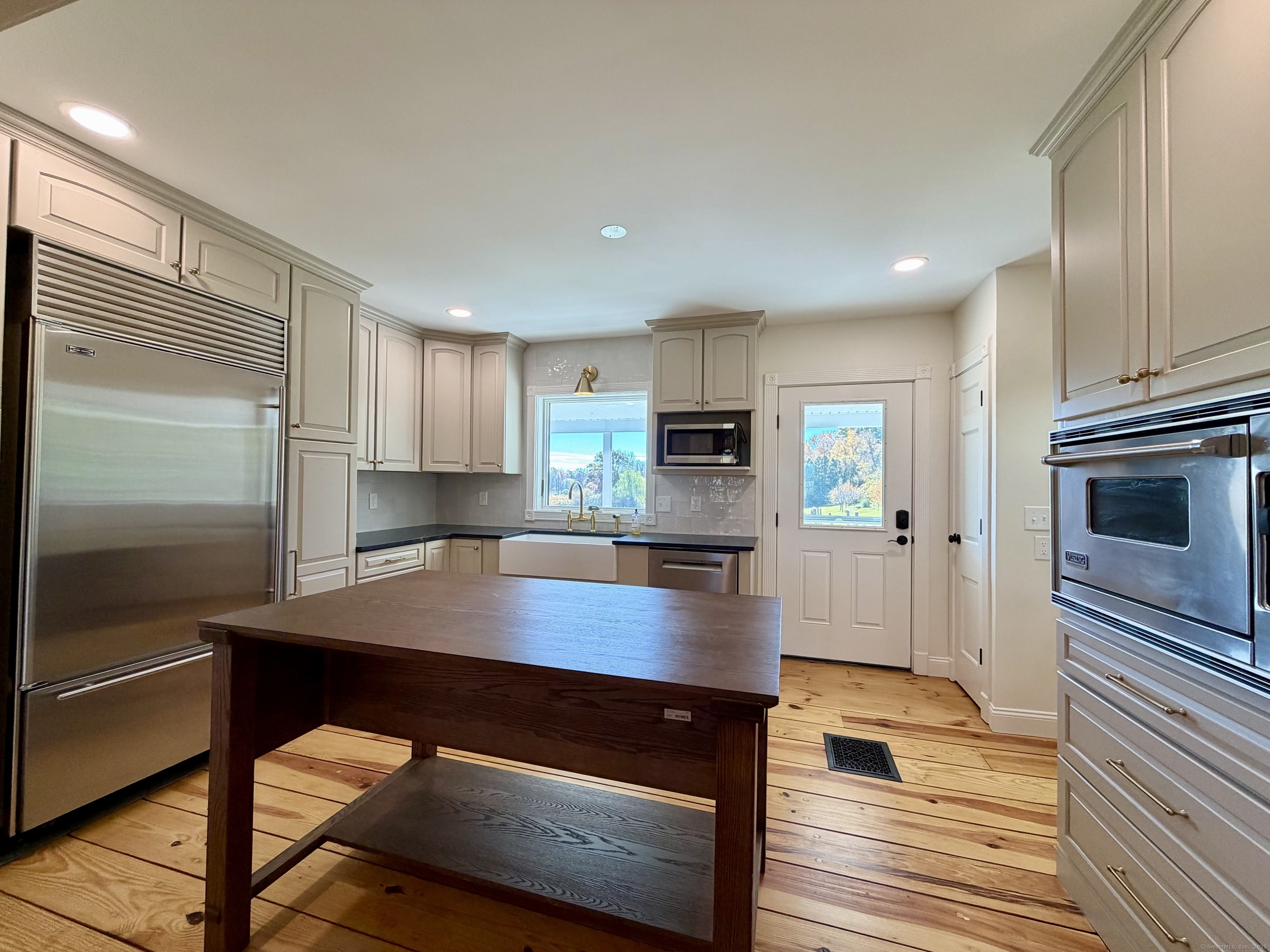 200 North Main Street East Granby CT 06026