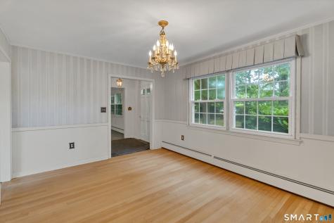 129 Chesterfield Road East Lyme CT 06333