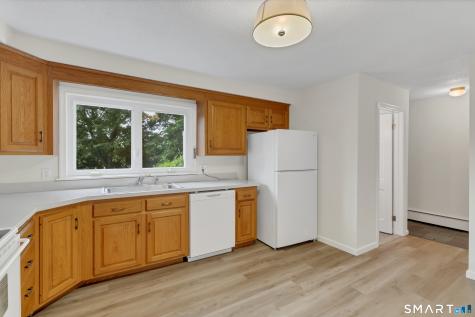 129 Chesterfield Road East Lyme CT 06333
