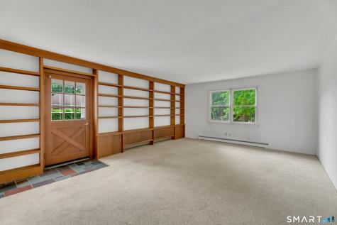 129 Chesterfield Road East Lyme CT 06333