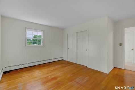 129 Chesterfield Road East Lyme CT 06333
