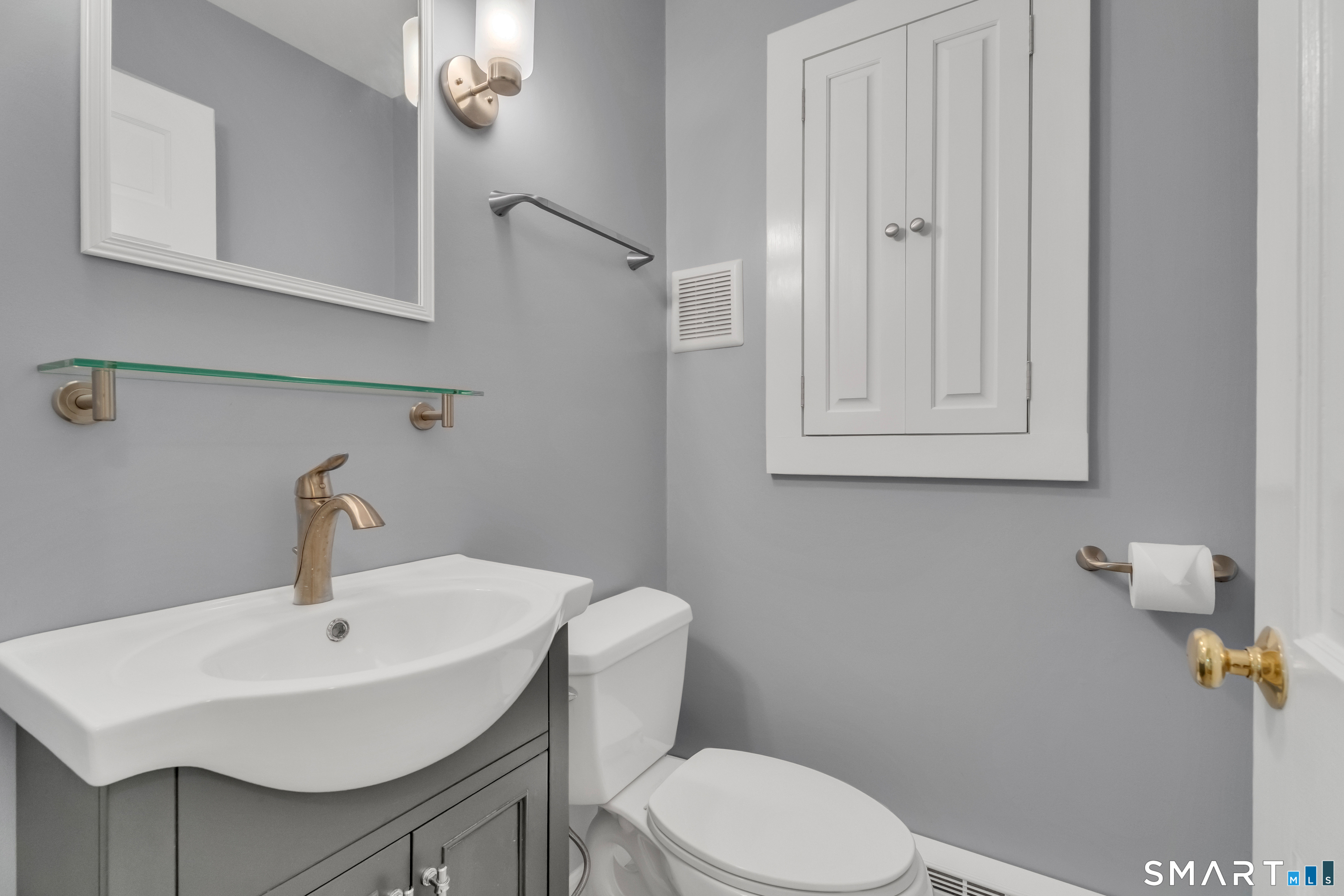 129 Chesterfield Road East Lyme CT 06333