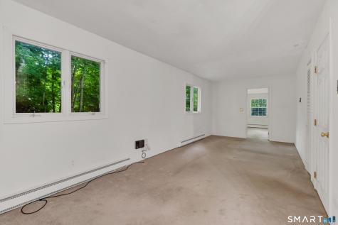129 Chesterfield Road East Lyme CT 06333