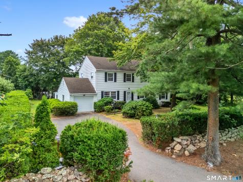 129 Chesterfield Road East Lyme CT 06333