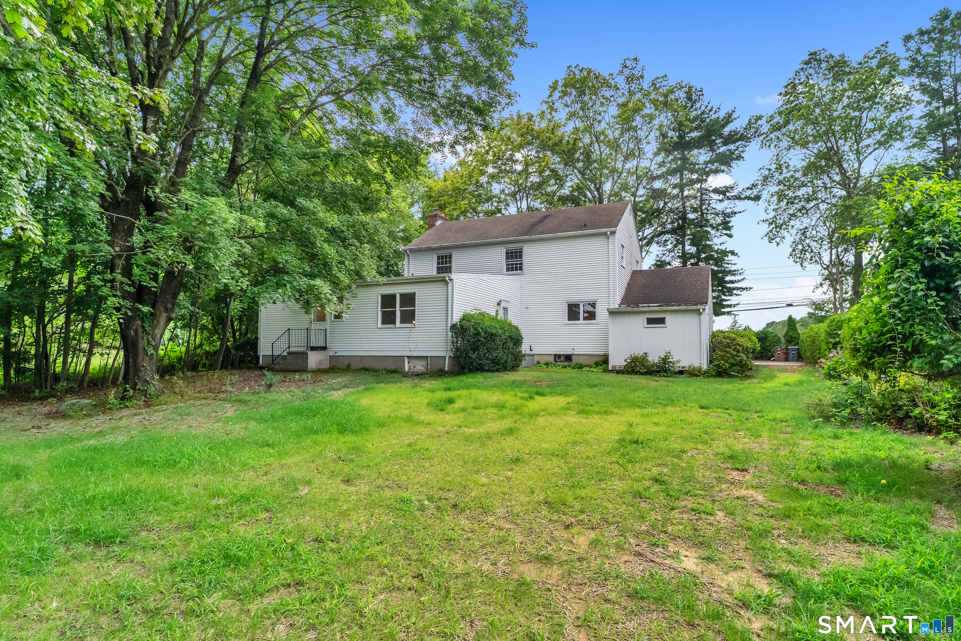 129 Chesterfield Road East Lyme CT 06333