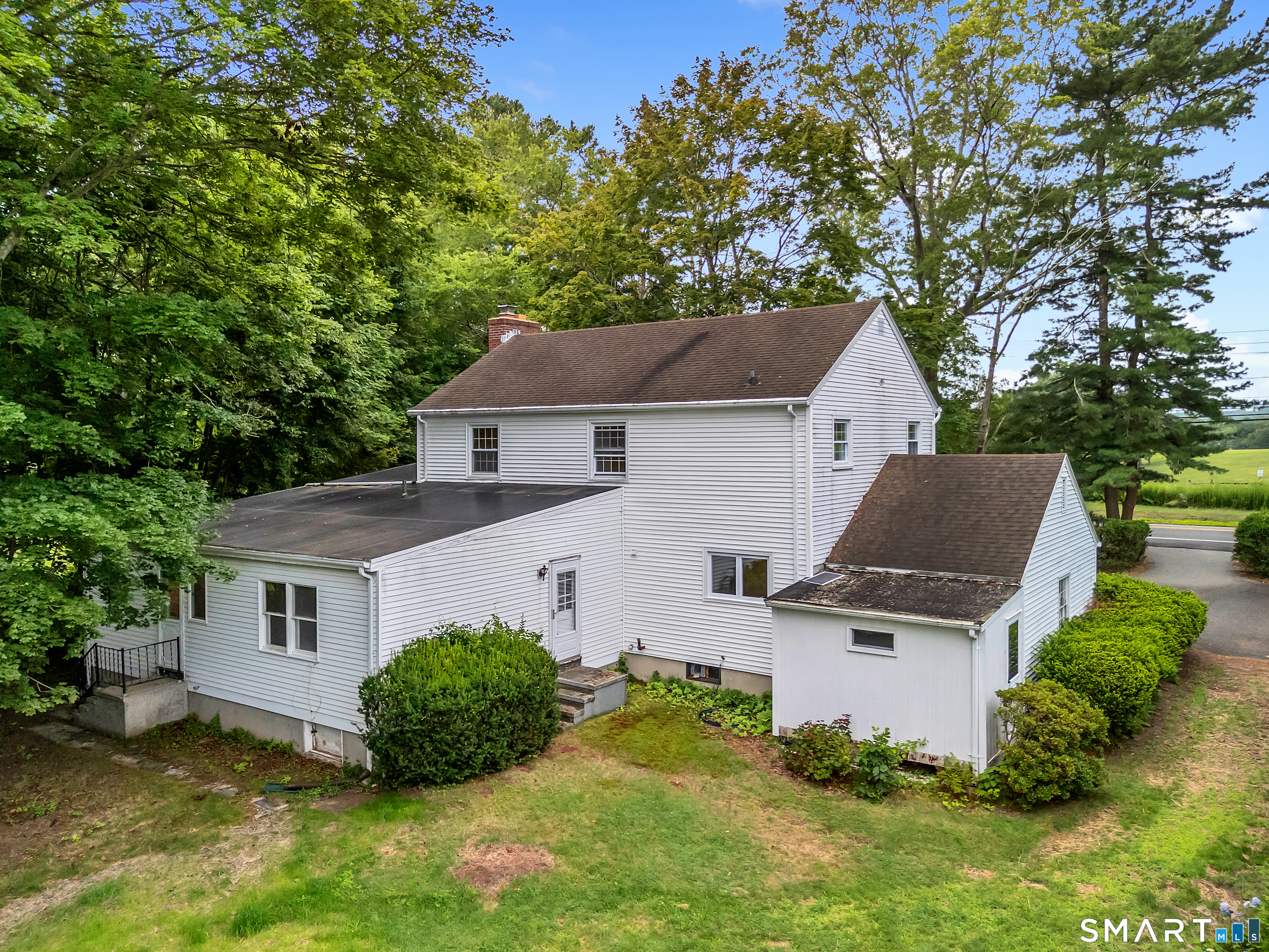 129 Chesterfield Road East Lyme CT 06333