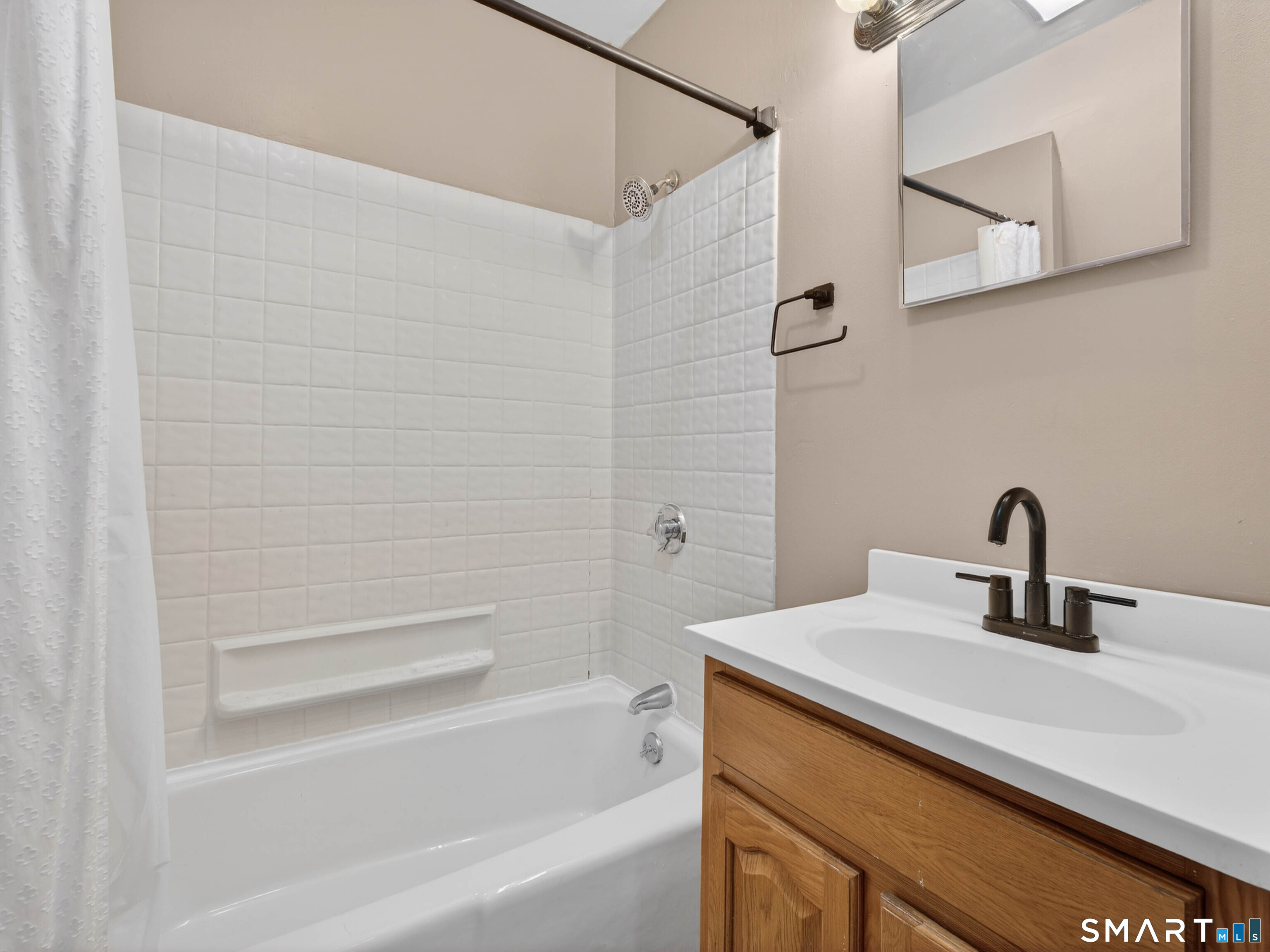 82 North Street Norwich CT 06360