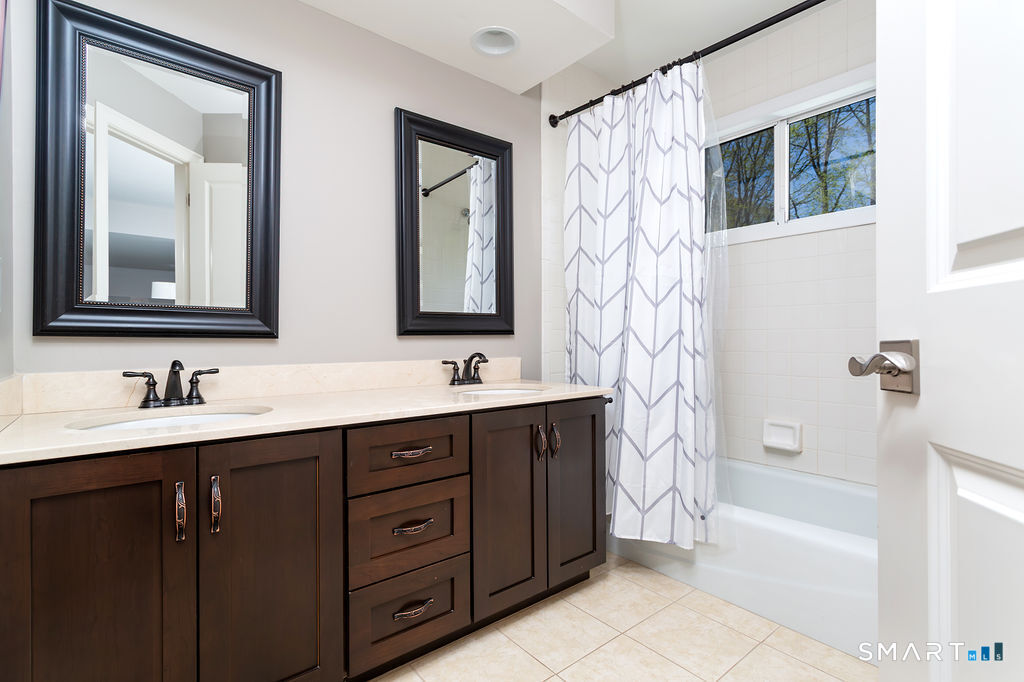 9 Green Lane Ridgefield CT 06877