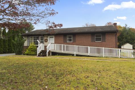 10 Filosi Road East Lyme CT 06333