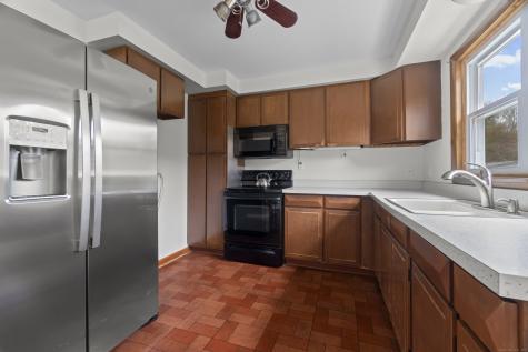 10 Filosi Road East Lyme CT 06333