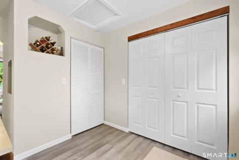 190 Old County Road Windsor Locks CT 06096