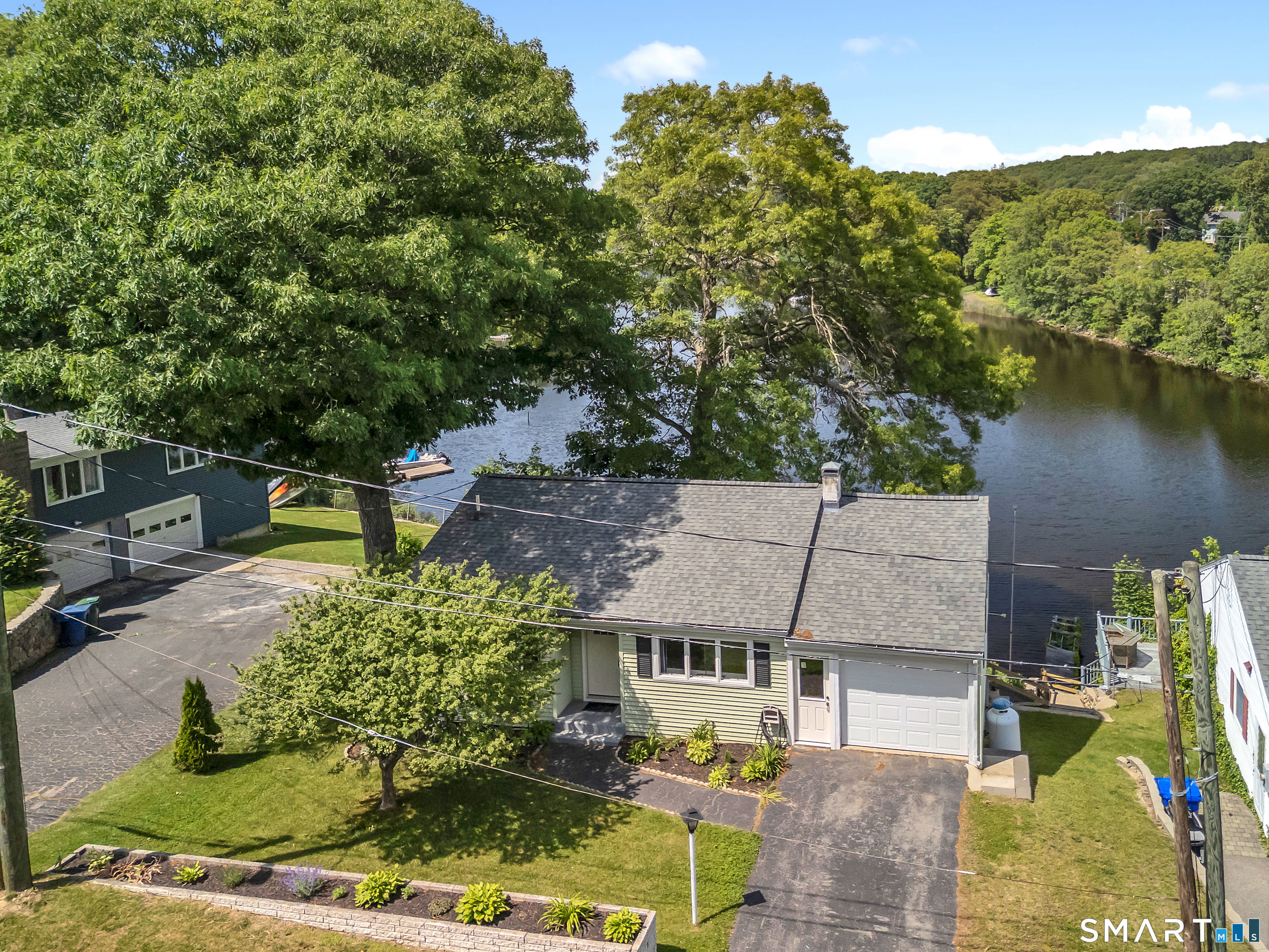 8 Cove View Drive Waterford CT 06375