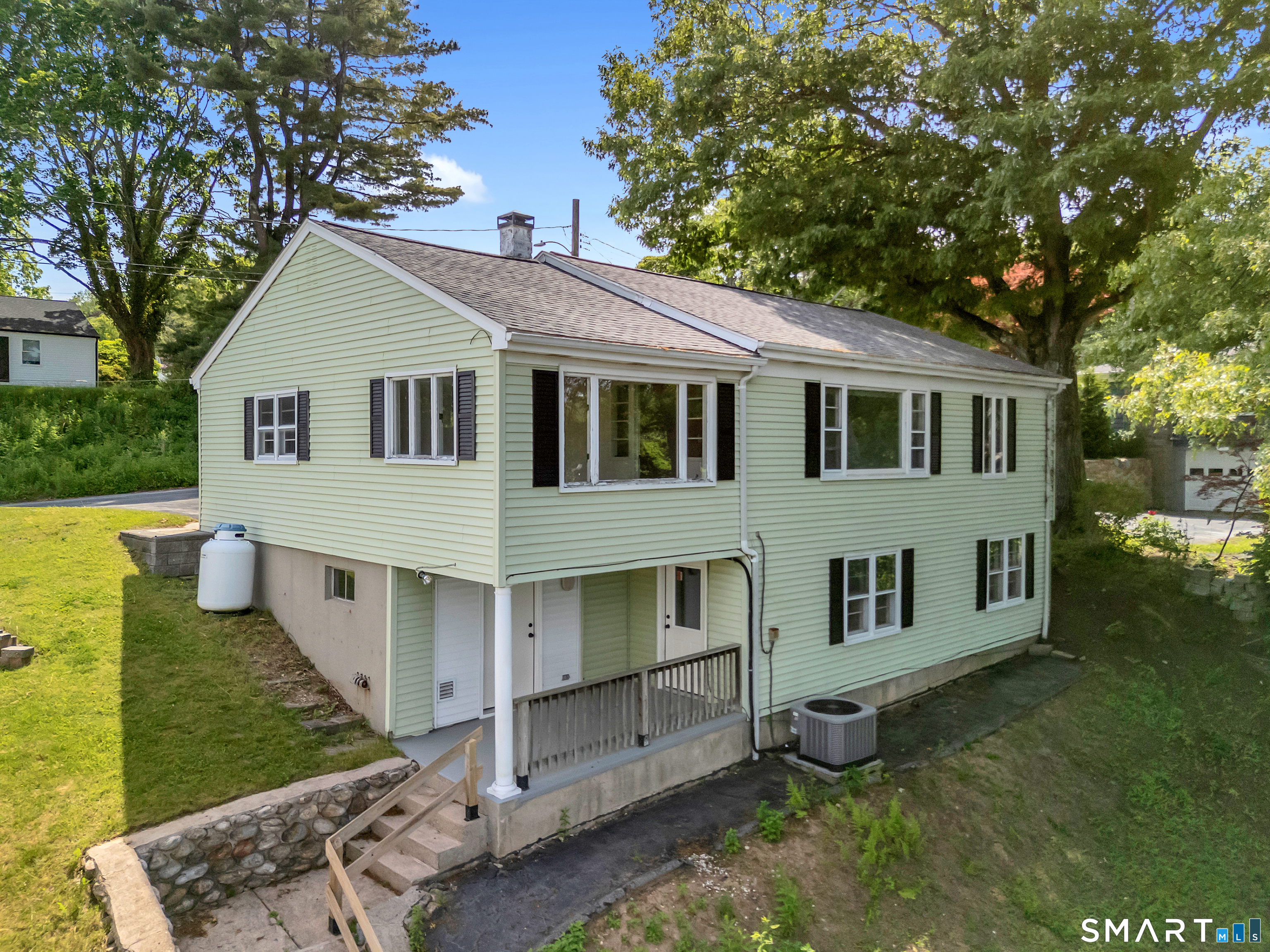 8 Cove View Drive Waterford CT 06375