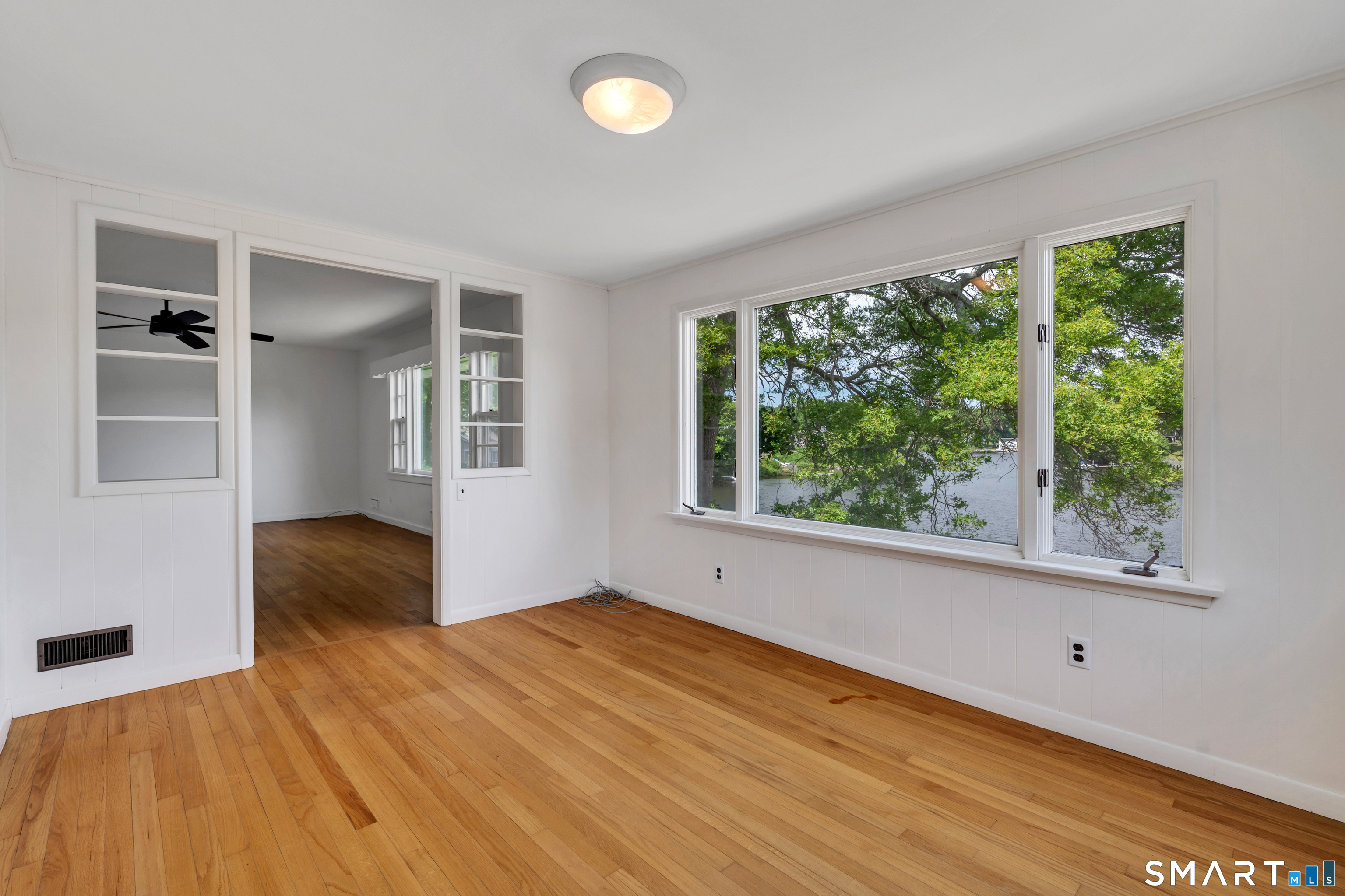 8 Cove View Drive Waterford CT 06375