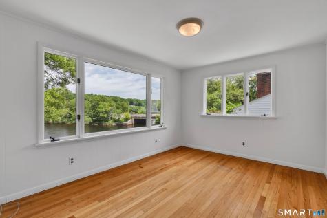 8 Cove View Drive Waterford CT 06375