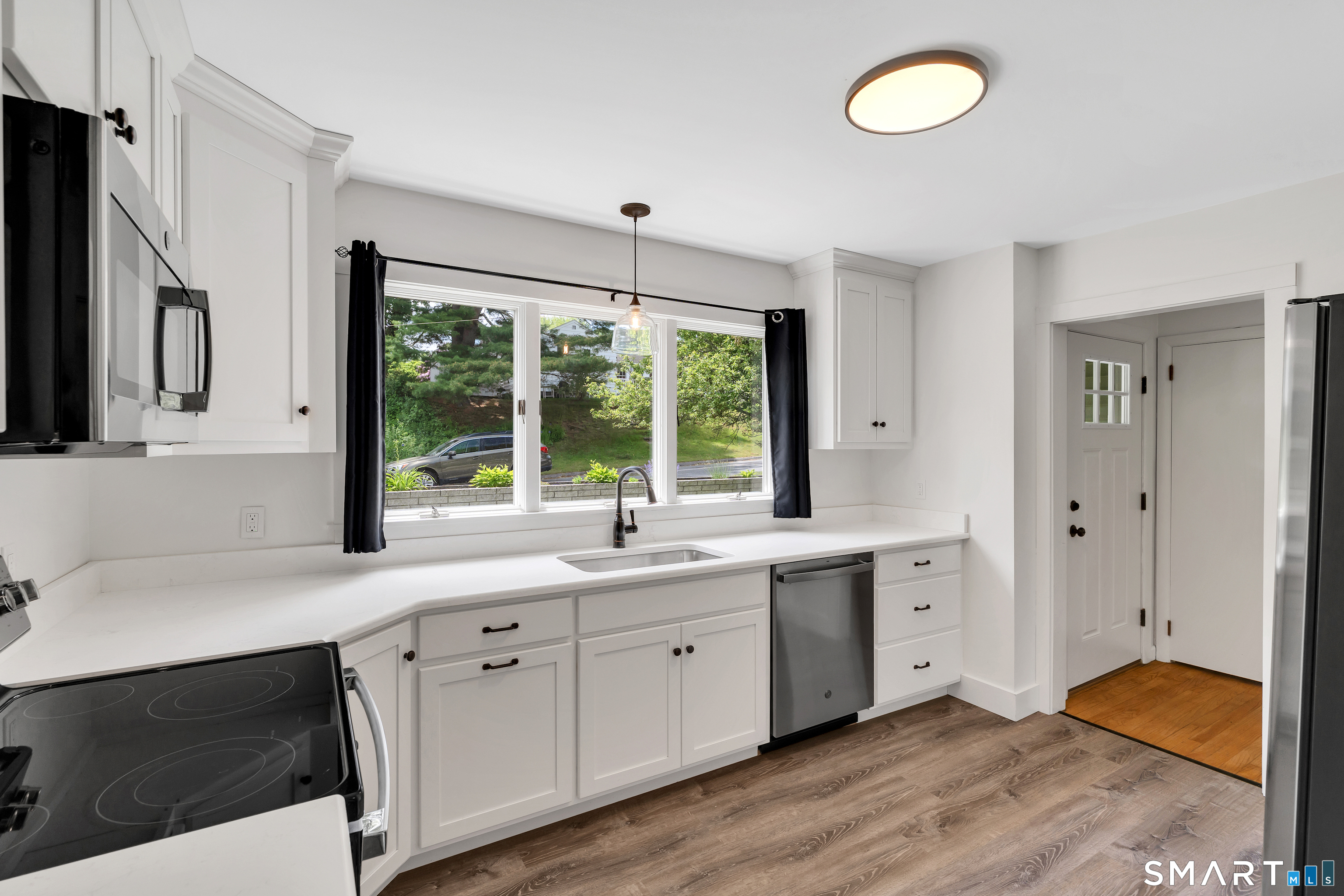 8 Cove View Drive Waterford CT 06375