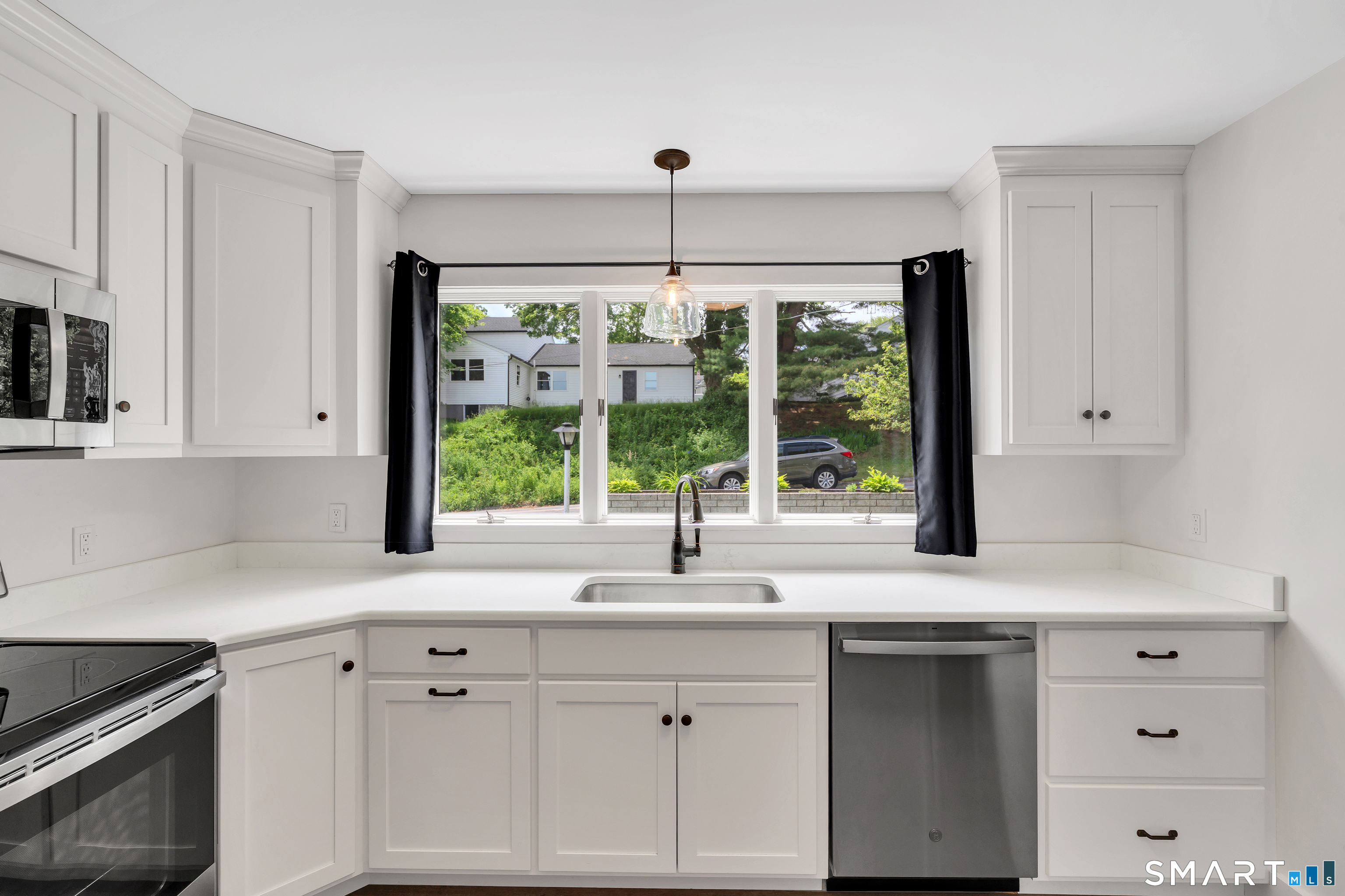 8 Cove View Drive Waterford CT 06375
