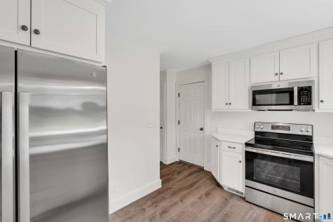 8 Cove View Drive Waterford CT 06375