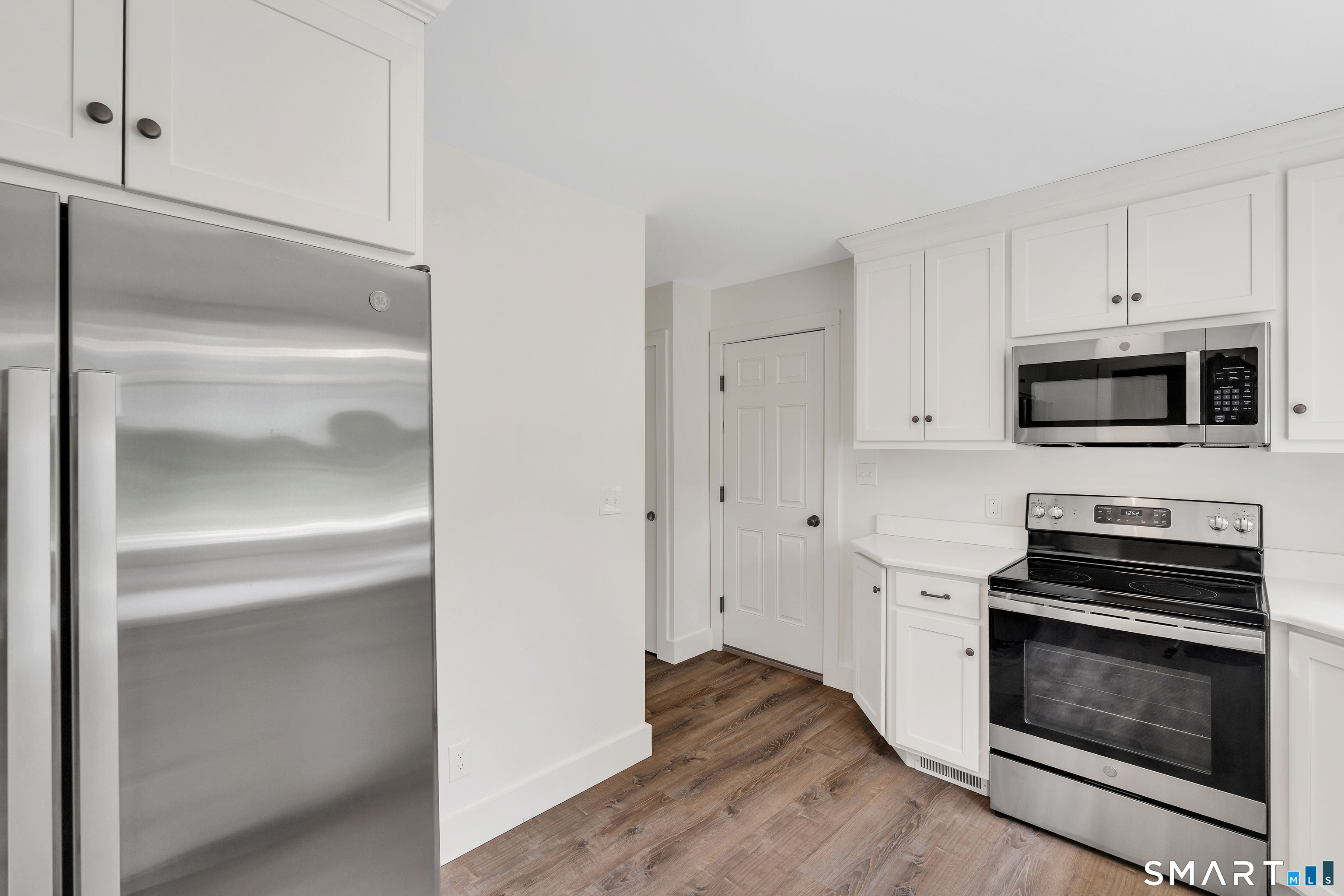 8 Cove View Drive Waterford CT 06375