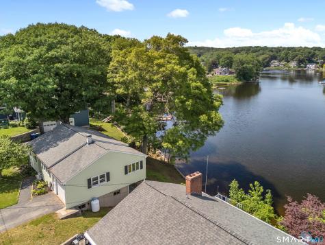 8 Cove View Drive Waterford CT 06375