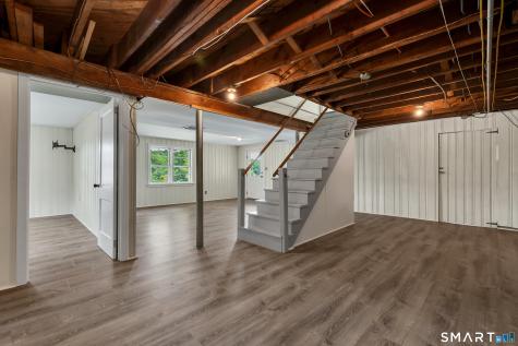 8 Cove View Drive Waterford CT 06375