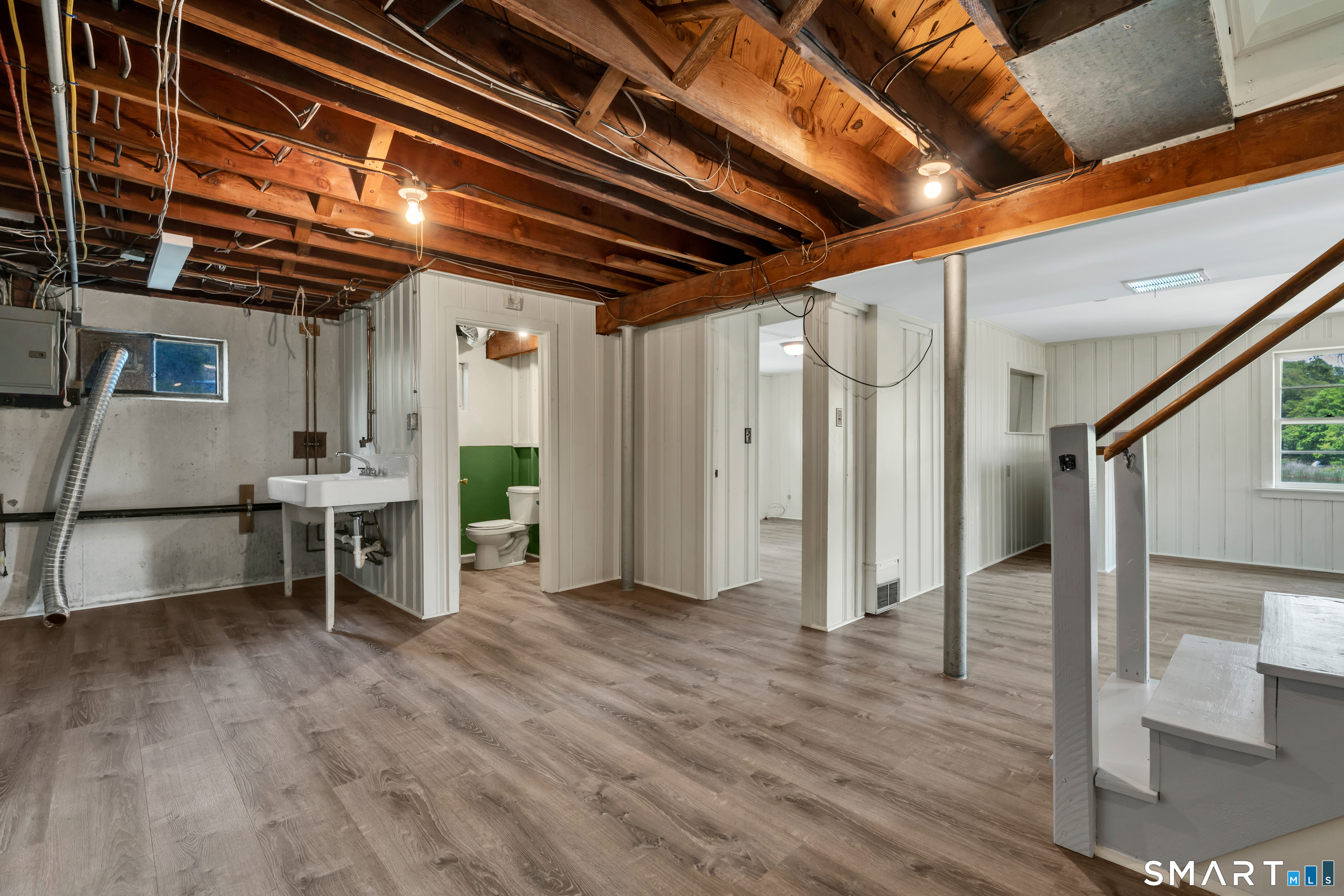 8 Cove View Drive Waterford CT 06375