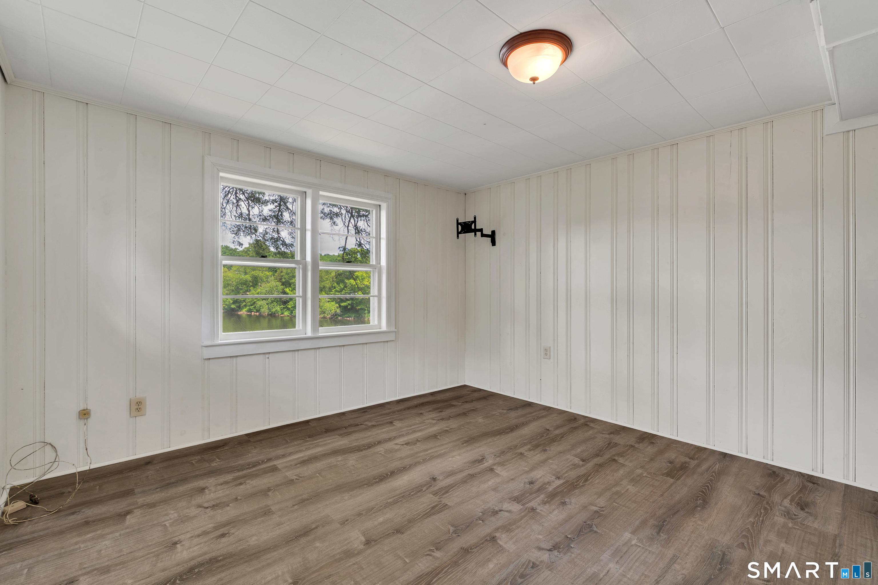 8 Cove View Drive Waterford CT 06375