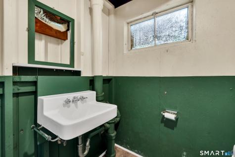 8 Cove View Drive Waterford CT 06375