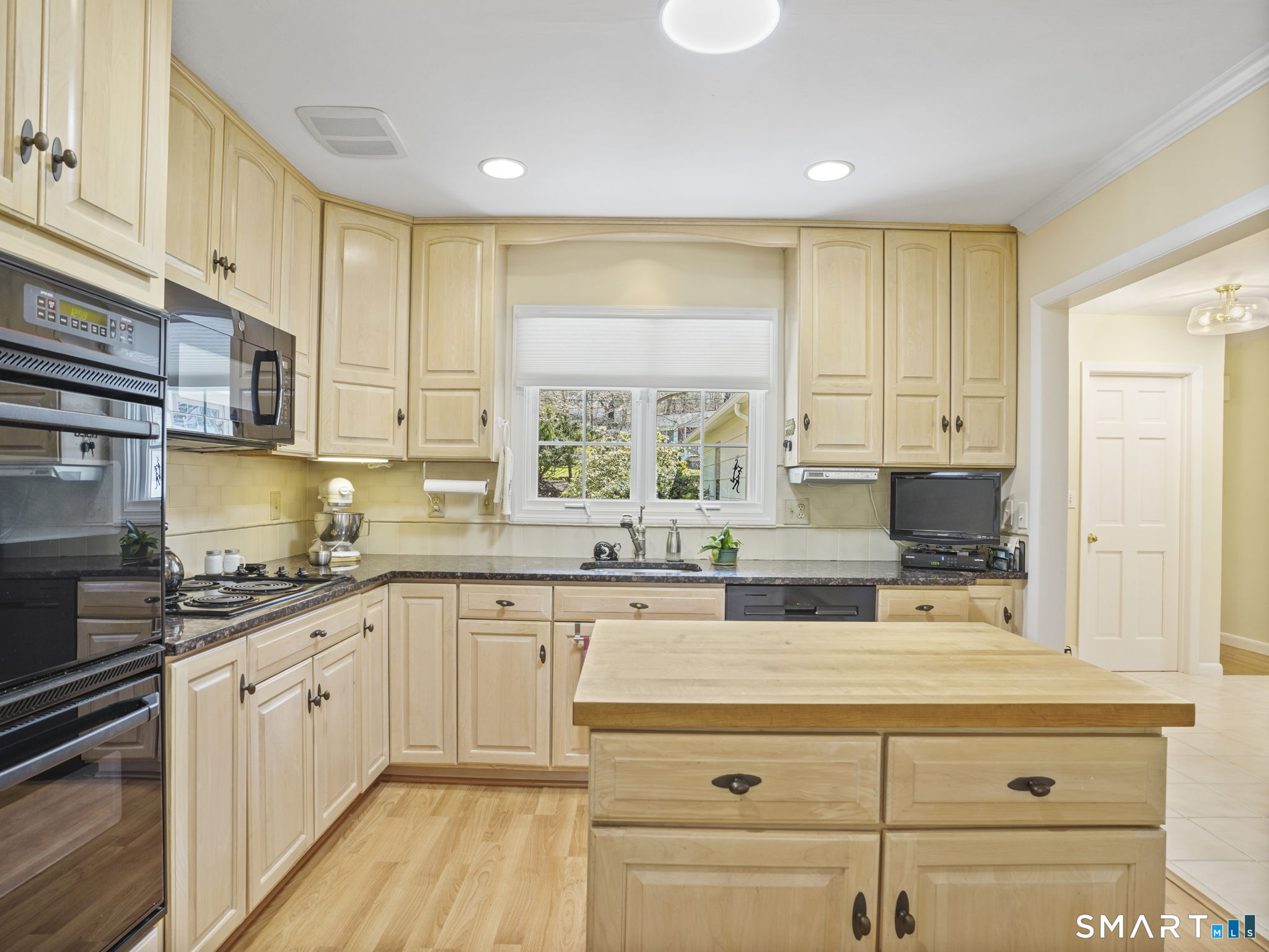 65 Tahmore Place Fairfield CT 06825