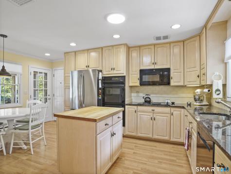 65 Tahmore Place Fairfield CT 06825