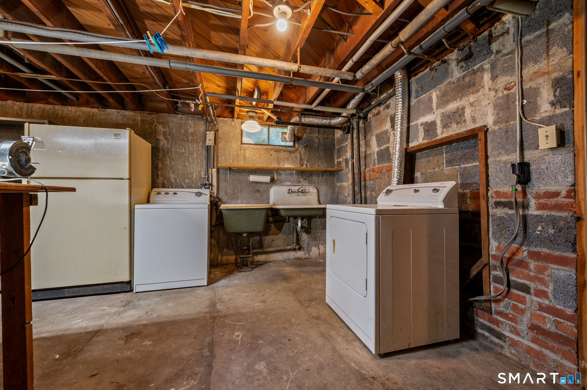 1079 Hopmeadow Street Simsbury CT 06070