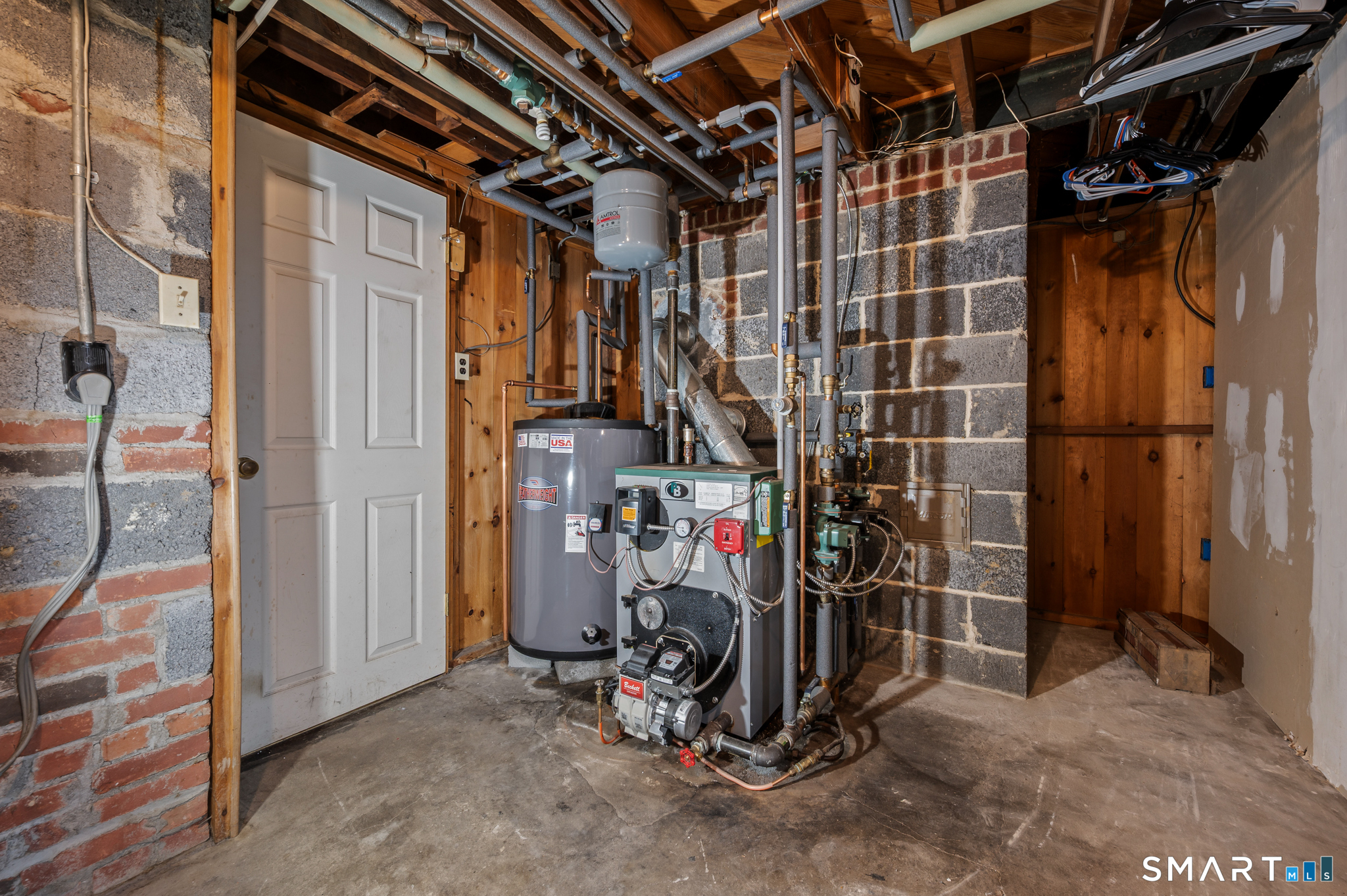 1079 Hopmeadow Street Simsbury CT 06070