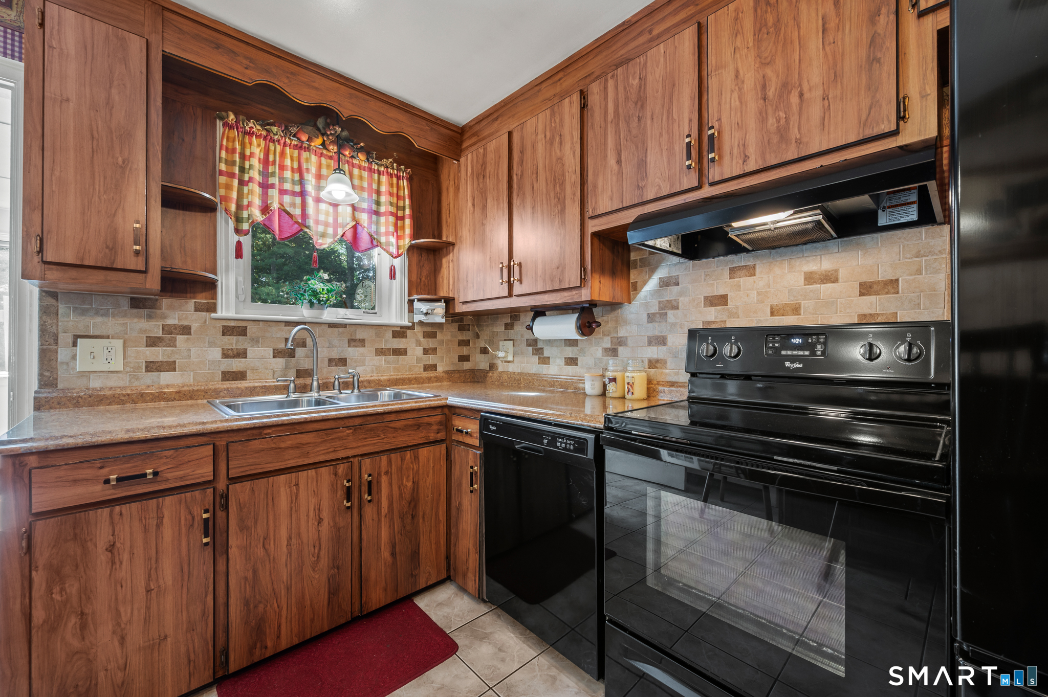 1079 Hopmeadow Street Simsbury CT 06070