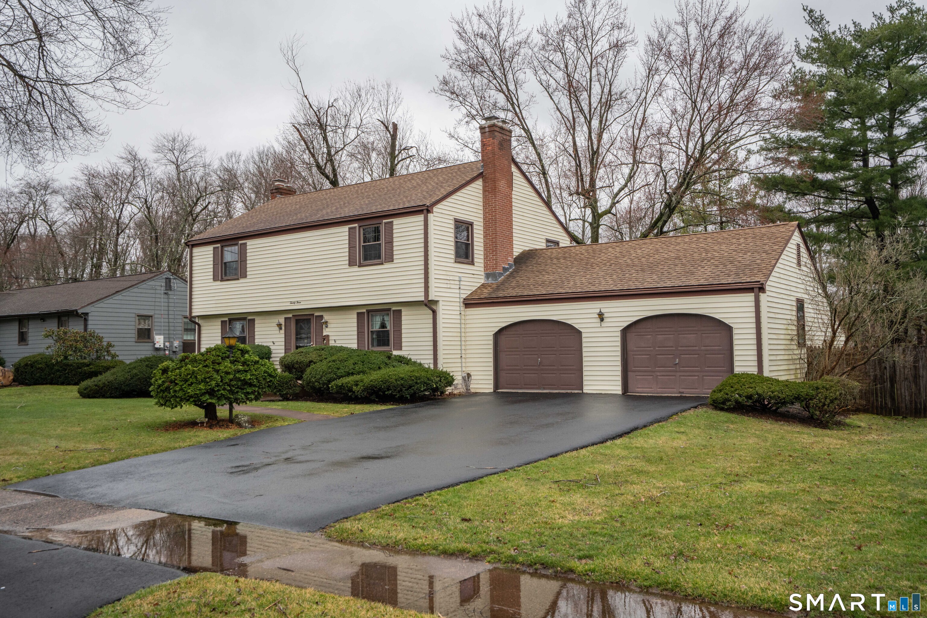 23 Holland Lane East Hartford CT 06118