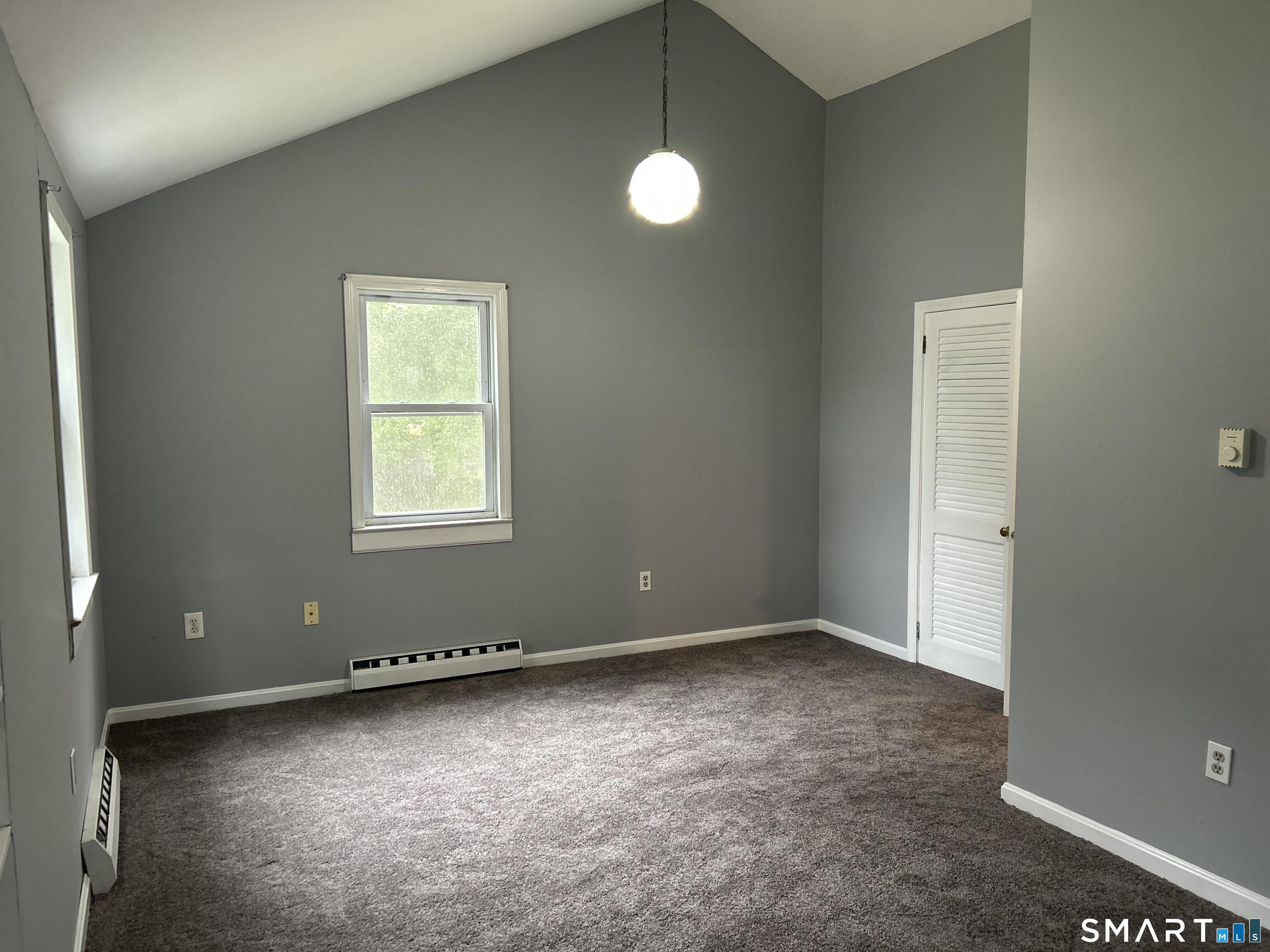 24 Avon Street Enfield CT 06082