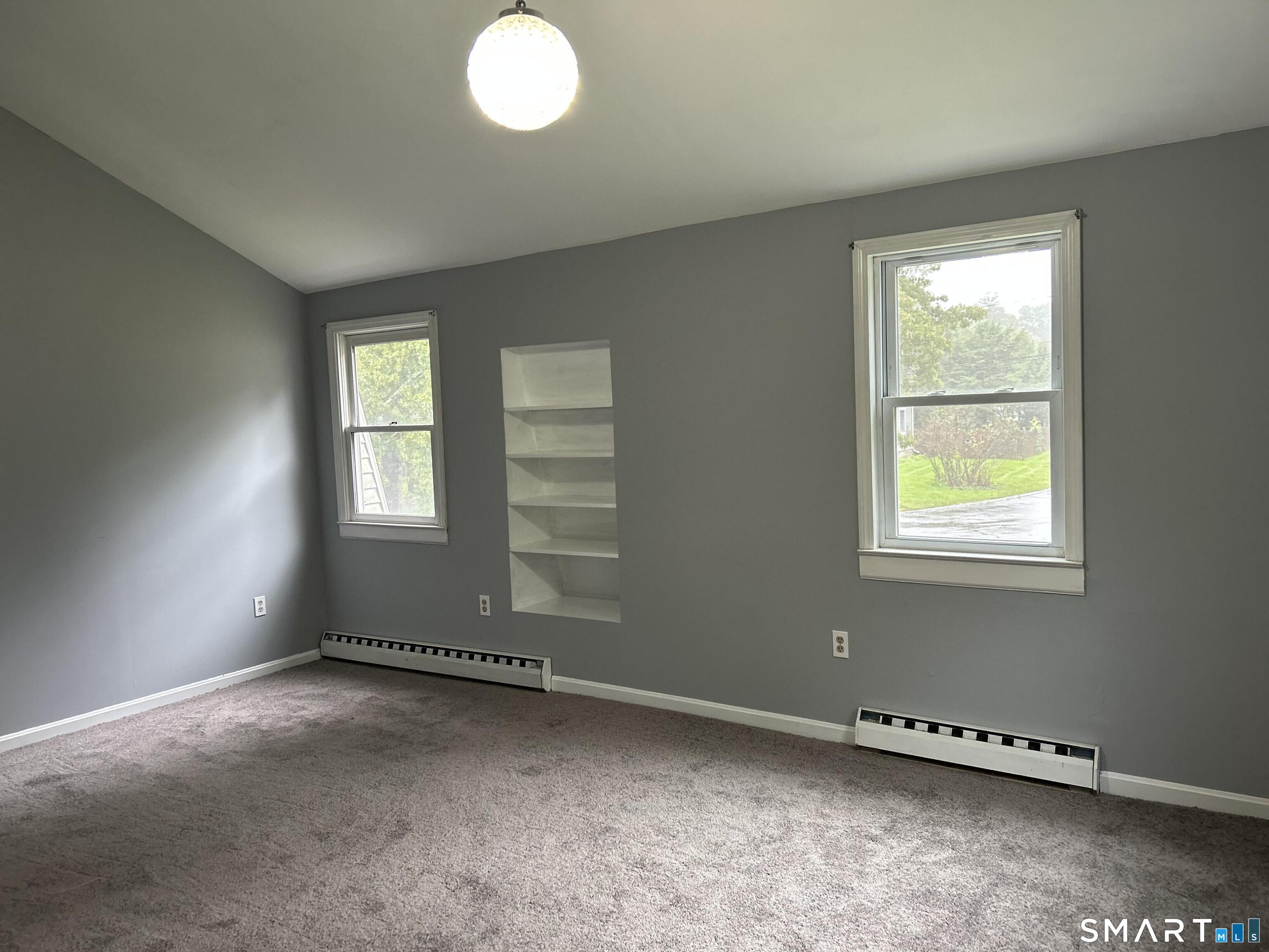 24 Avon Street Enfield CT 06082