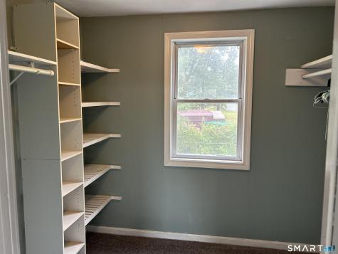 24 Avon Street Enfield CT 06082